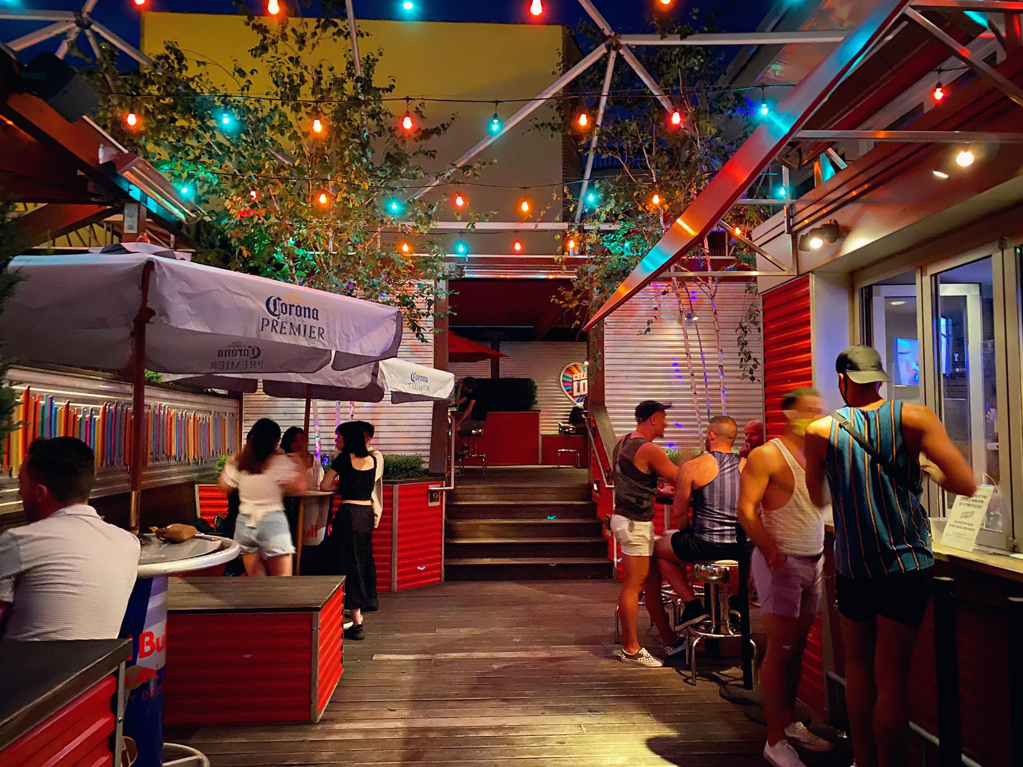 Sidetrack photo 4