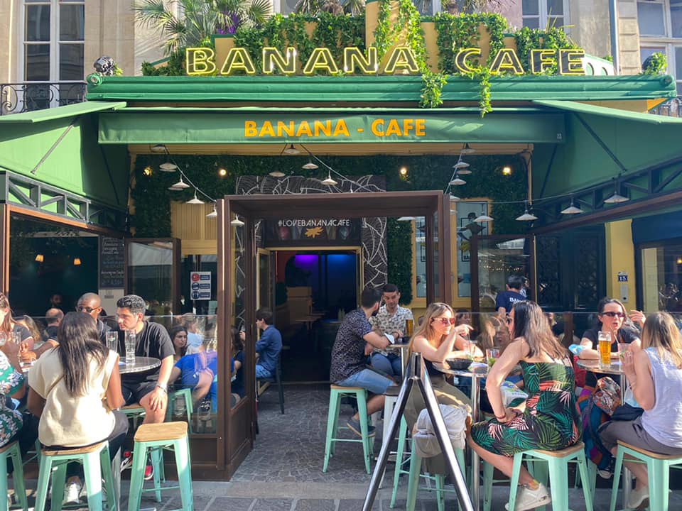 Banana Café 