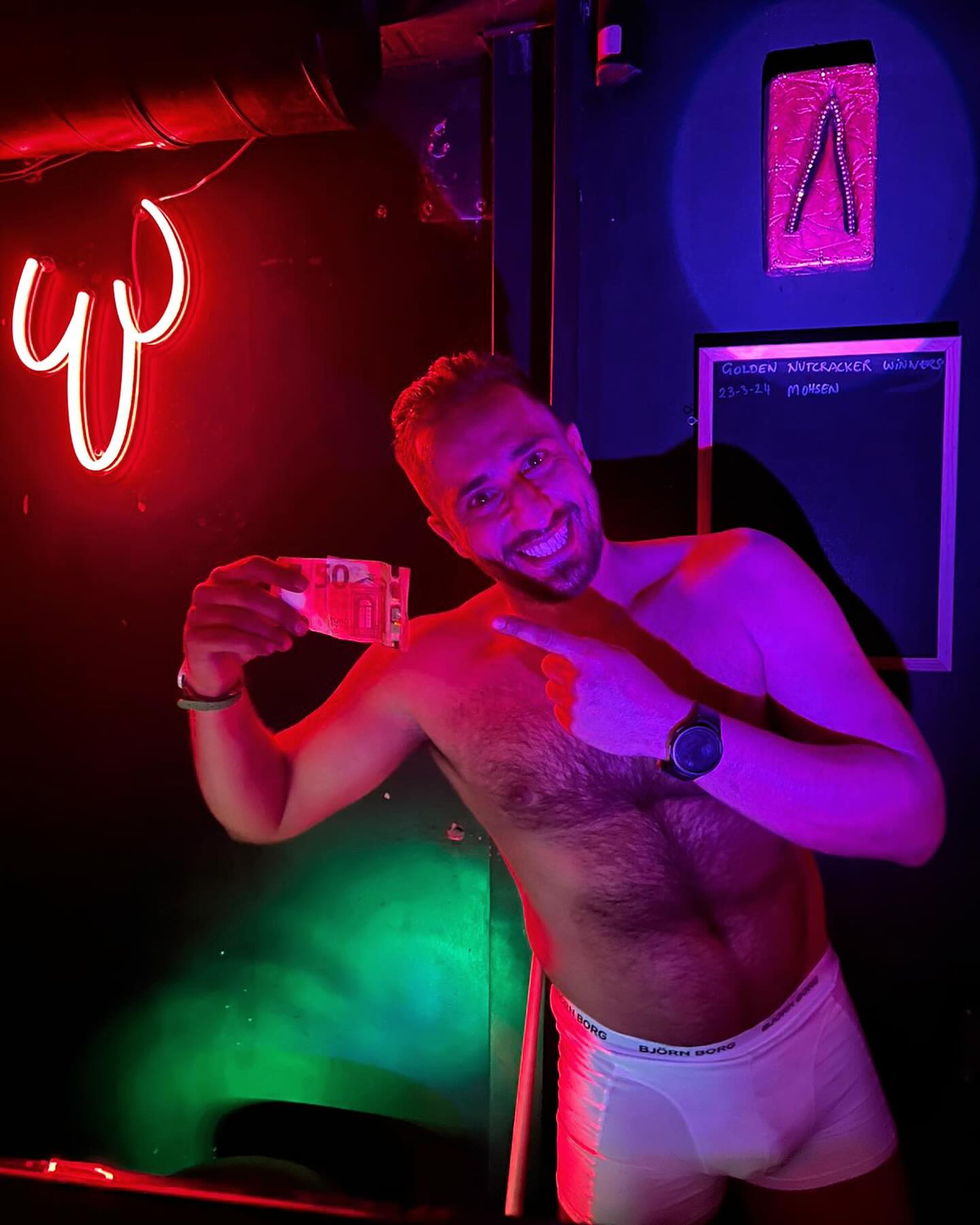 Free Willie photo 3