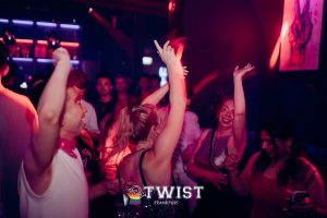 Twist photo 3