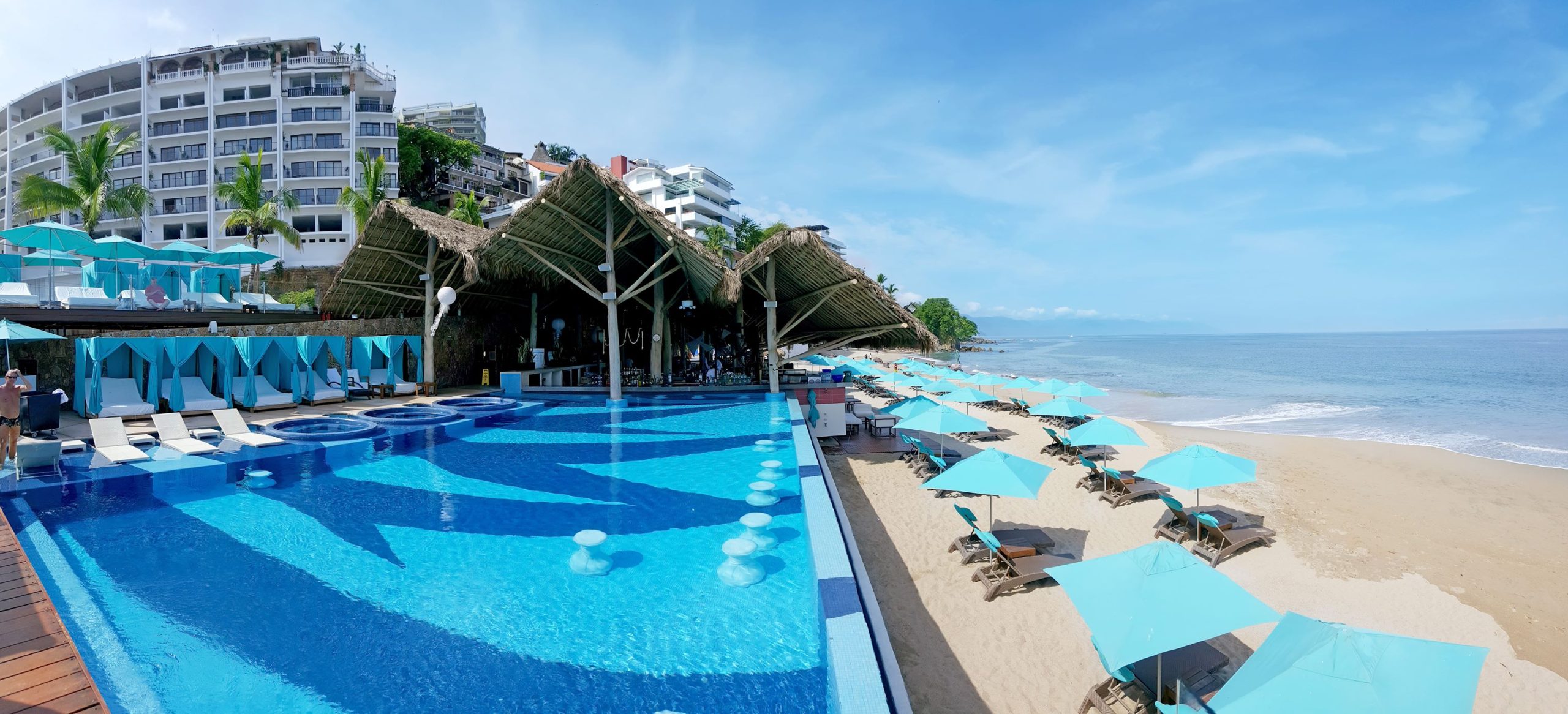 Mantamar Beach Club Bar in Puerto Vallarta